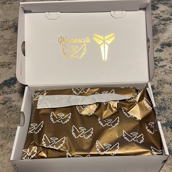 KOBE 4 Protro Mambacita size 9W - Picture 10 of 10